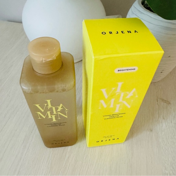 ORJENA Vitamin Brightening Micellar Cleansing Water 300ml/10.1 fl oz - Picture 14 of 16